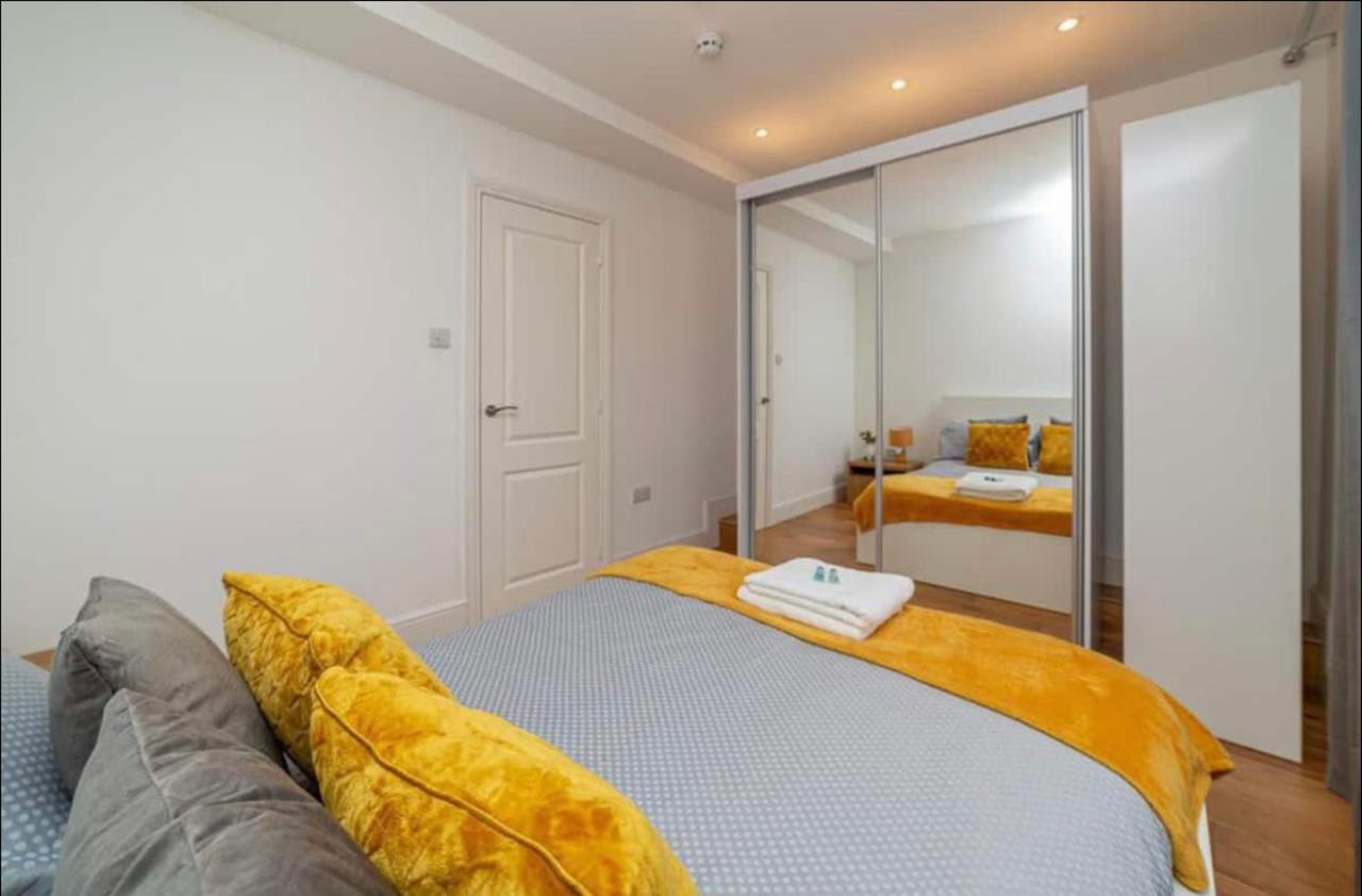 Beautiful 1Bd Apartment On The King'S Road Chelsea 런던 외부 사진