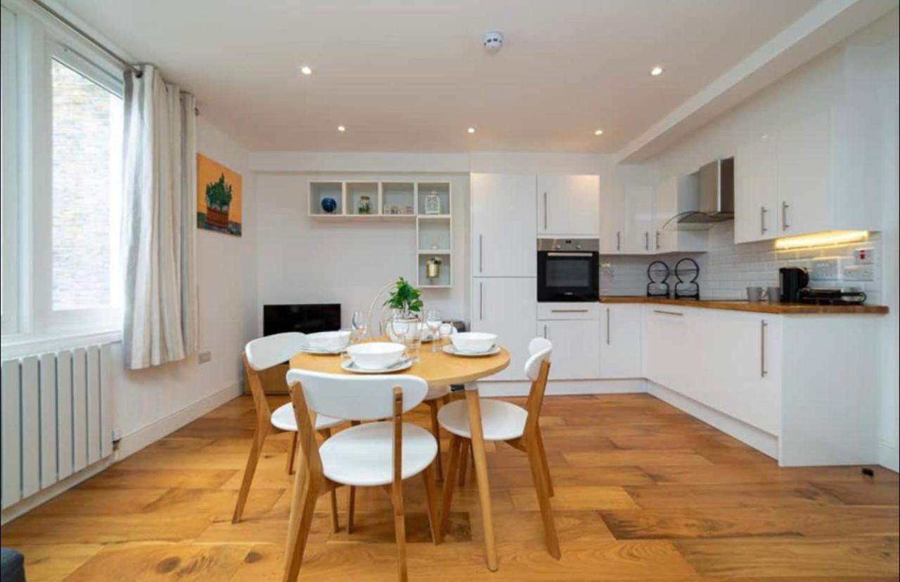 Beautiful 1Bd Apartment On The King'S Road Chelsea 런던 외부 사진