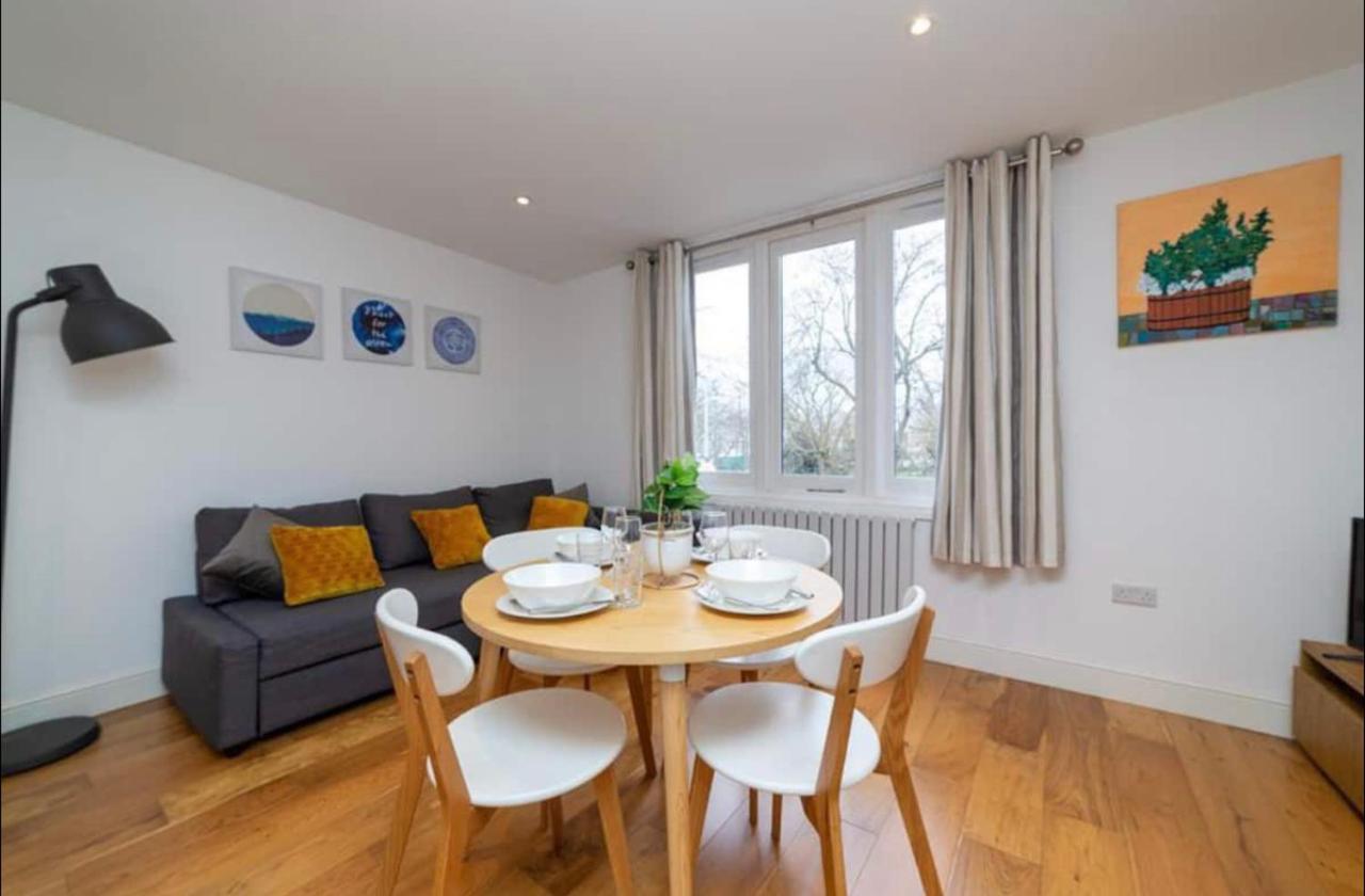 Beautiful 1Bd Apartment On The King'S Road Chelsea 런던 외부 사진